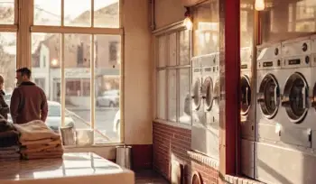 Best Glenwood Landing laundromat with modern machines.