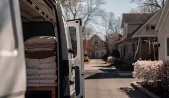 Best laundry pickup and delivery van in Locust Valley.