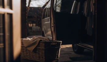 Best laundry pickup and delivery service in Plainedge.