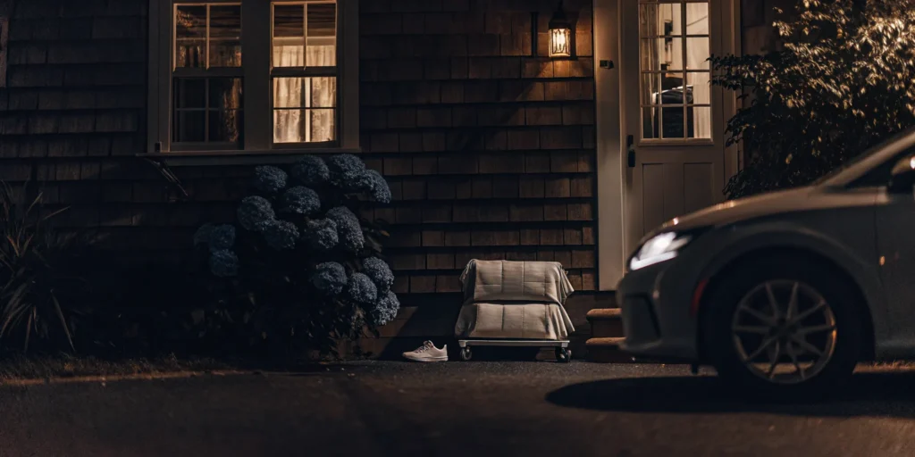 Laundry bag on a doorstep ready for pickup service in Cove Neck.