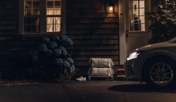 Laundry bag on a doorstep ready for pickup service in Cove Neck.