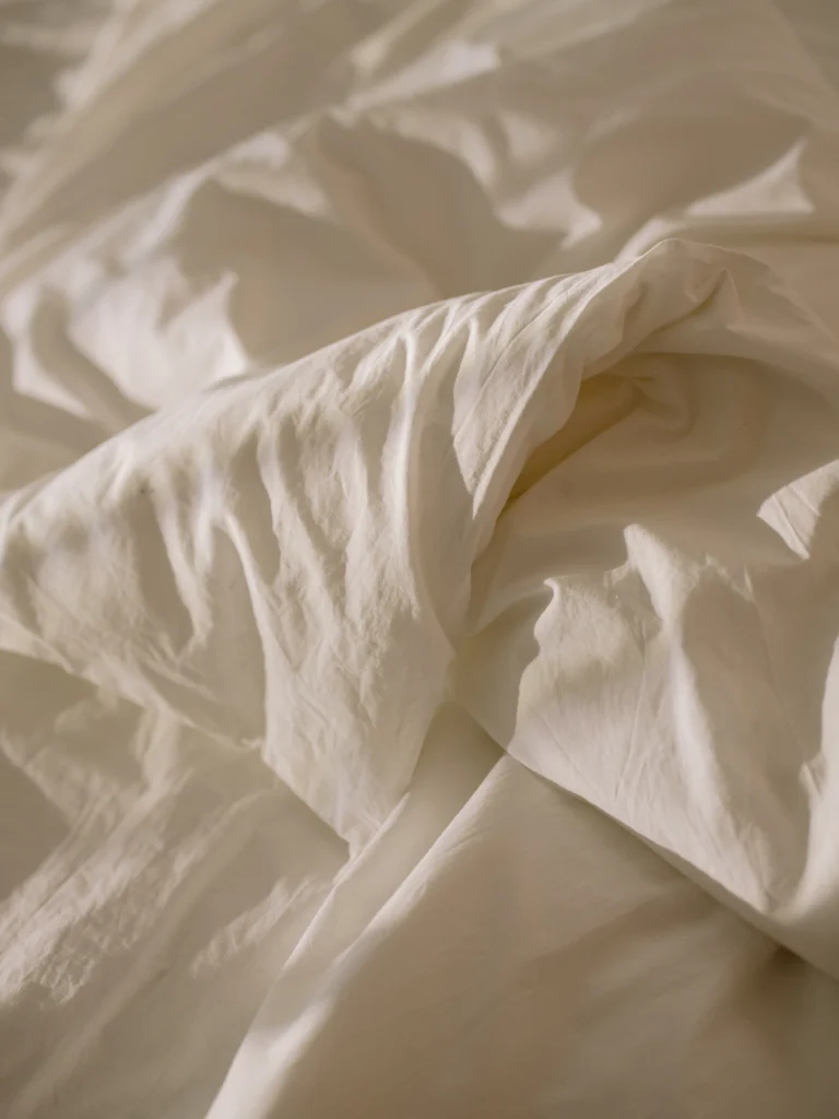 How-to-Wash-a-Comforter-Without-Ruining-It-Carle-Place